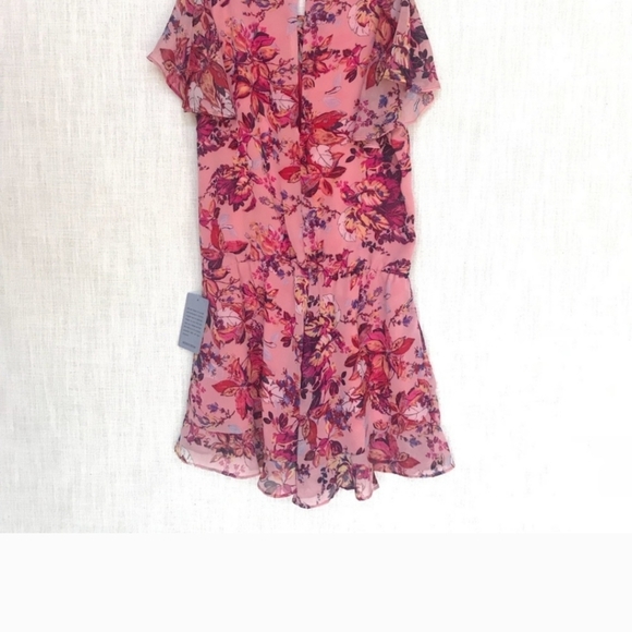 Mary & Mabel Floral printed romper sheer flutter sleeve size medium pink - Picture 3 of 9